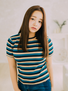 横浜・大井町にある安くて人気の美容室「ヘアメイク　ハク・スラージュ」を経営するグループ「Growup（グロウアップ）」のヘアスタイル「憧れ☆ストレートガール」