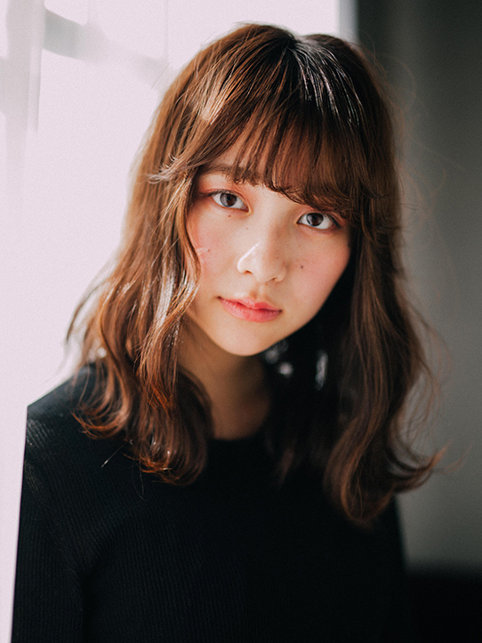 鶴見で人気の美容室・美容院「soulage 鶴見（スラージュ　ツルミ）」のヘアスタイル「伸ばしかけボブウェーブ」の拡大画像