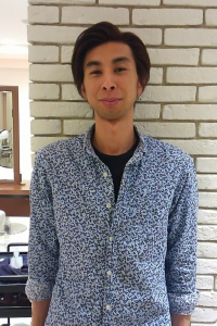 横浜・大井町にある安くて人気の美容室「ヘアメイク　ハク・スラージュ」を経営するグループ「Growup（グロウアップ）」のスタッフ「小林 隆二」
