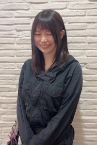 横浜・大井町にある安くて人気の美容室「ヘアメイク　ハク・スラージュ」を経営するグループ「Growup（グロウアップ）」のスタッフ「若林 ゆきの」